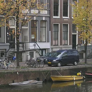 Singel 100 Bed & Breakfast Amsterdam